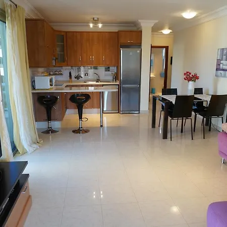 Paradise Apartaments بالم مار